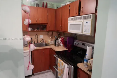 700 Layne Boulevard Hallandale Beach FL 33009