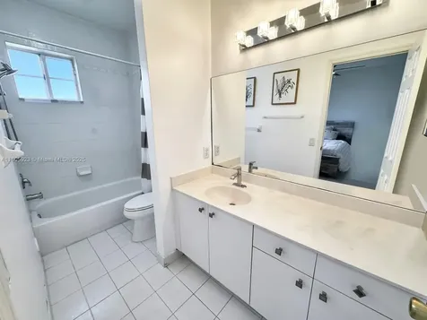 1104 NW 100th Avenue Pembroke Pines FL 33024