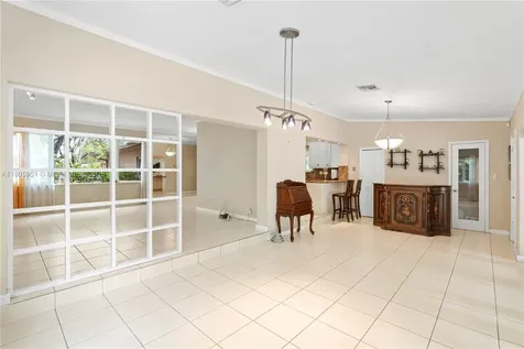 1090 Meadowlark Avenue Miami Springs FL 33166