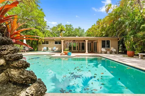 1090 Meadowlark Avenue Miami Springs FL 33166
