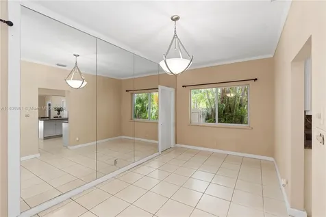 1090 Meadowlark Avenue Miami Springs FL 33166