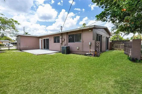 4960 NW 11th Court Lauderhill FL 33313