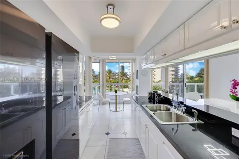 21205 Yacht Club Drive Aventura FL 33180