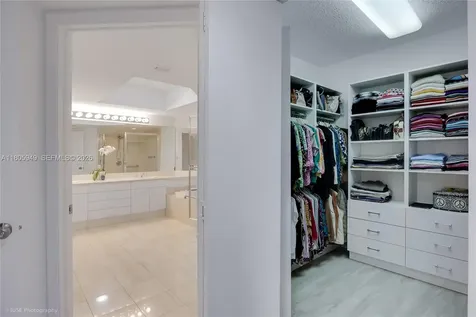 21205 Yacht Club Drive Aventura FL 33180