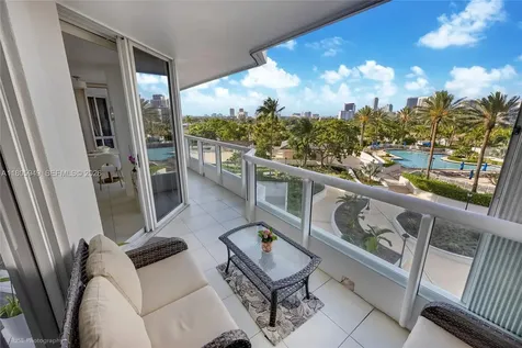 21205 Yacht Club Drive Aventura FL 33180