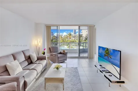 21205 Yacht Club Drive Aventura FL 33180