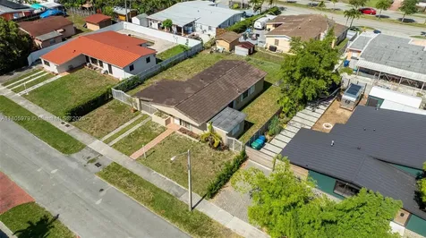 4295 SW 97th Court Miami FL 33165
