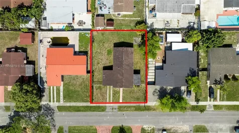 4295 SW 97th Court Miami FL 33165