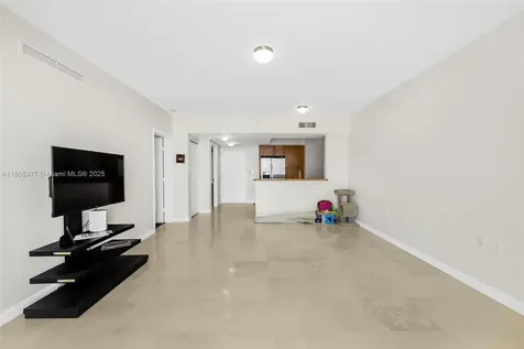 1755 E Hallandale Beach Boulevard Hallandale Beach FL 33009