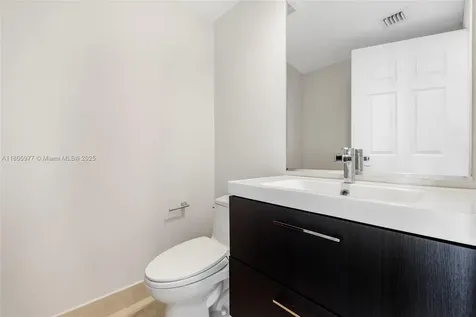 1755 E Hallandale Beach Boulevard Hallandale Beach FL 33009