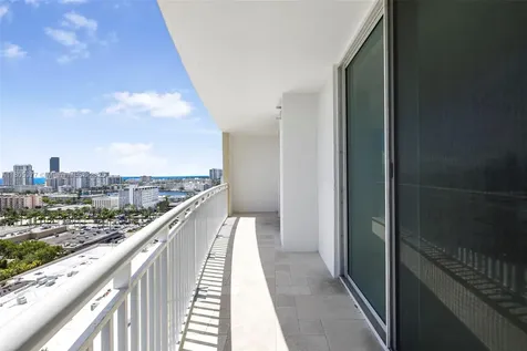 1755 E Hallandale Beach Boulevard Hallandale Beach FL 33009