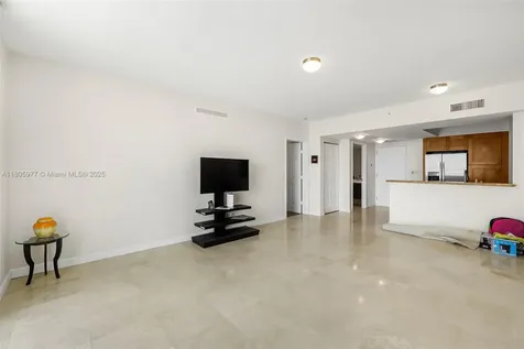 1755 E Hallandale Beach Boulevard Hallandale Beach FL 33009