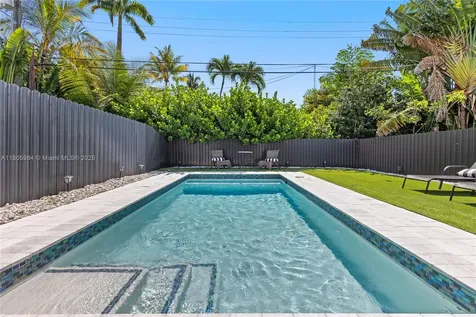 1116 NE 10th Avenue Fort Lauderdale FL 33304