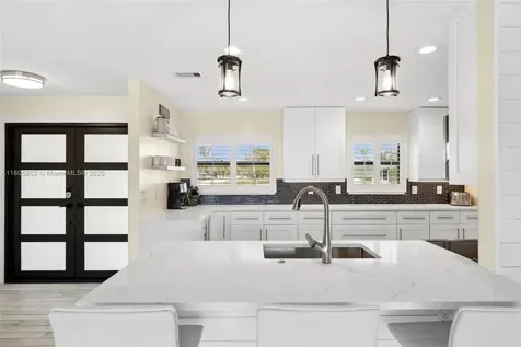 1600 Edith Esplanade Cape Coral FL 33904