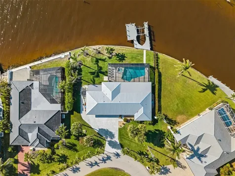 1600 Edith Esplanade Cape Coral FL 33904