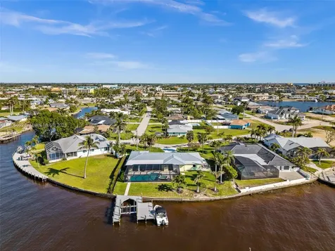 1600 Edith Esplanade Cape Coral FL 33904