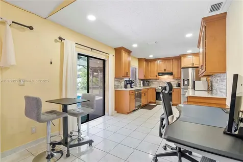11186 NW 21st Street Coral Springs FL 33071