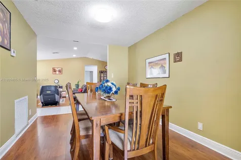 11186 NW 21st Street Coral Springs FL 33071