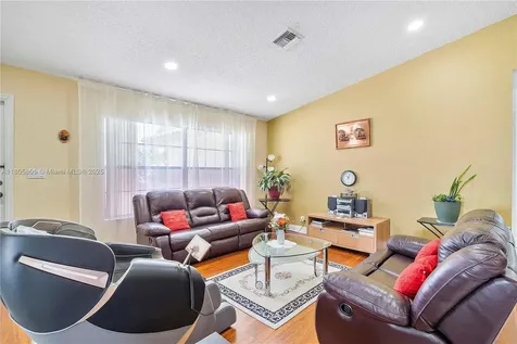 11186 NW 21st Street Coral Springs FL 33071