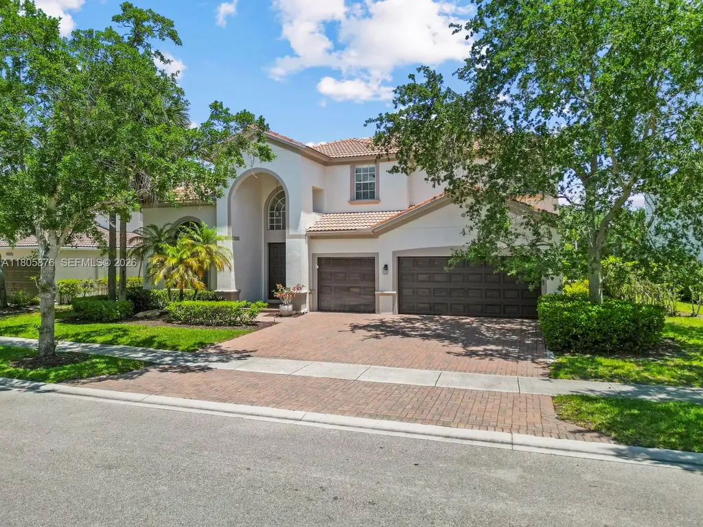 19165 N Gardenia Avenue Weston FL 33332