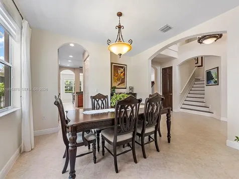 19165 N Gardenia Avenue Weston FL 33332