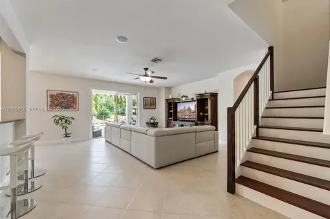 19165 N Gardenia Avenue Weston FL 33332