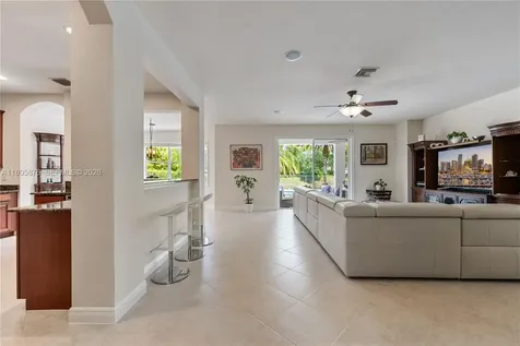 19165 N Gardenia Avenue Weston FL 33332