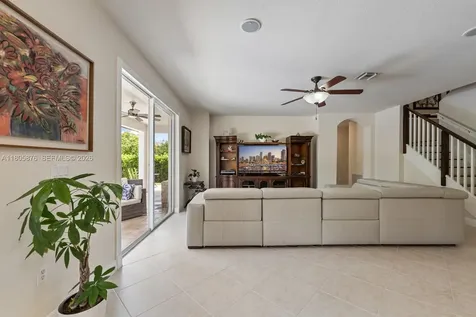 19165 N Gardenia Avenue Weston FL 33332