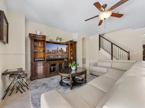 19165 N Gardenia Avenue Weston FL 33332