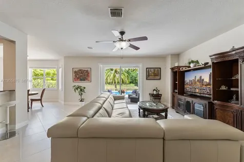 19165 N Gardenia Avenue Weston FL 33332