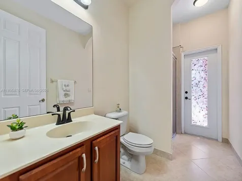 19165 N Gardenia Avenue Weston FL 33332