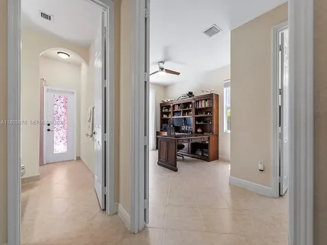 19165 N Gardenia Avenue Weston FL 33332