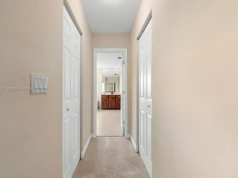 19165 N Gardenia Avenue Weston FL 33332