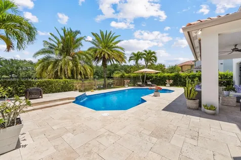 19165 N Gardenia Avenue Weston FL 33332