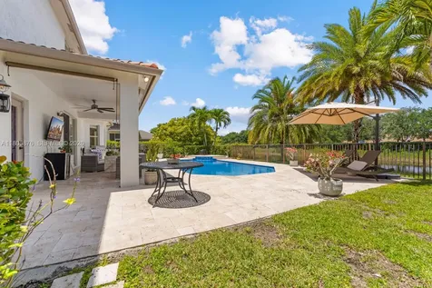 19165 N Gardenia Avenue Weston FL 33332