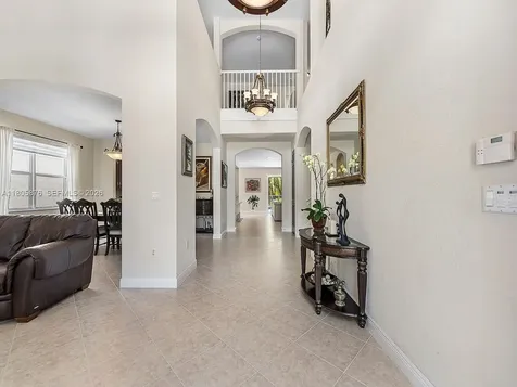 19165 N Gardenia Avenue Weston FL 33332