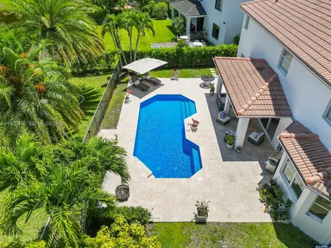 19165 N Gardenia Avenue Weston FL 33332