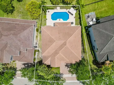 19165 N Gardenia Avenue Weston FL 33332