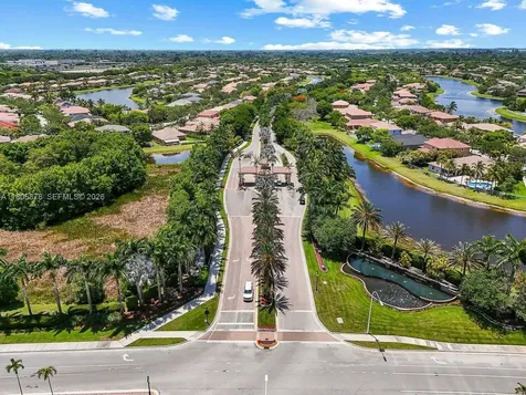 19165 N Gardenia Avenue Weston FL 33332