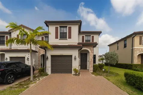 10966 W 33rd Way Hialeah FL 33018