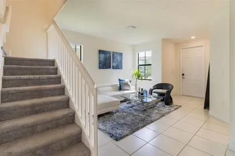10966 W 33rd Way Hialeah FL 33018