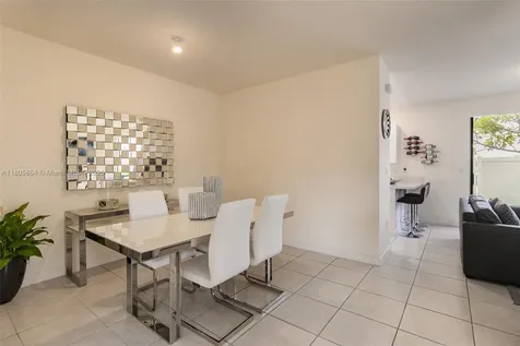 10966 W 33rd Way Hialeah FL 33018