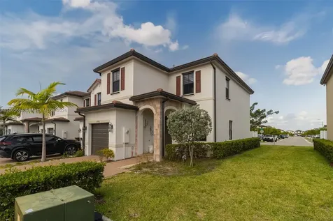 10966 W 33rd Way Hialeah FL 33018
