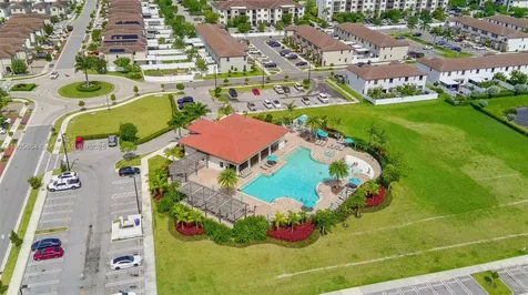 10966 W 33rd Way Hialeah FL 33018