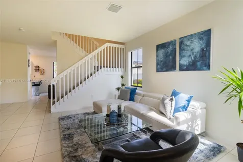 10966 W 33rd Way Hialeah FL 33018