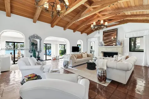 56 S Hibiscus Drive Miami Beach FL 33139