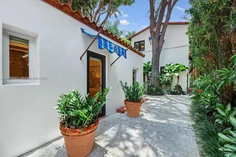 56 S Hibiscus Drive Miami Beach FL 33139