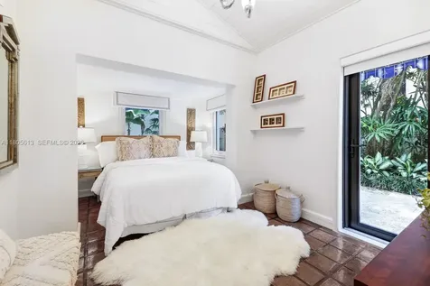 56 S Hibiscus Drive Miami Beach FL 33139