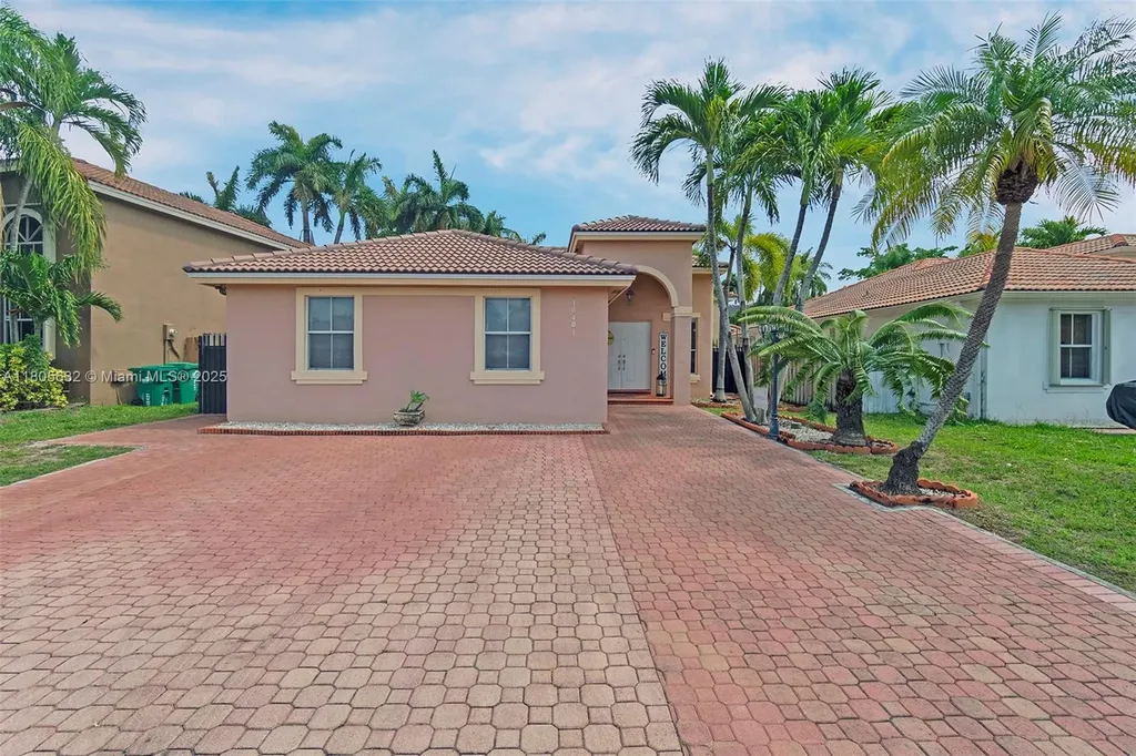 16401 SW 94th Street Miami FL 33196