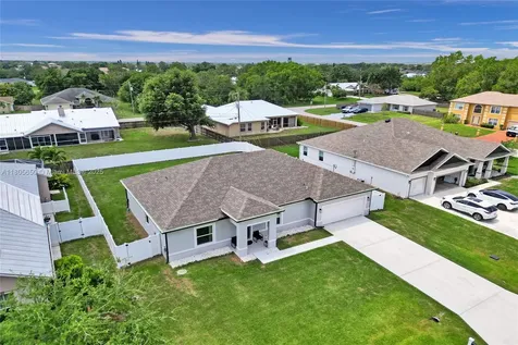 434 SW Namoit Place Port St. Lucie FL 34953